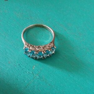 Elegant Silver and Blue Gemstone Ring